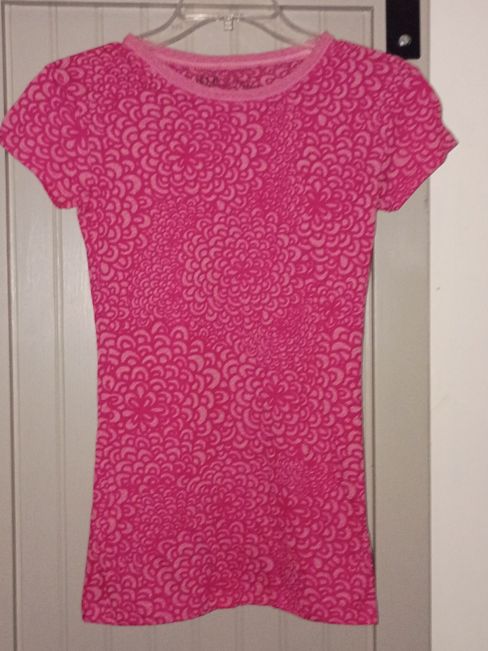 4/$20 L.O.L. Vintage Pink Floral Short Sleeve Crewneck Top